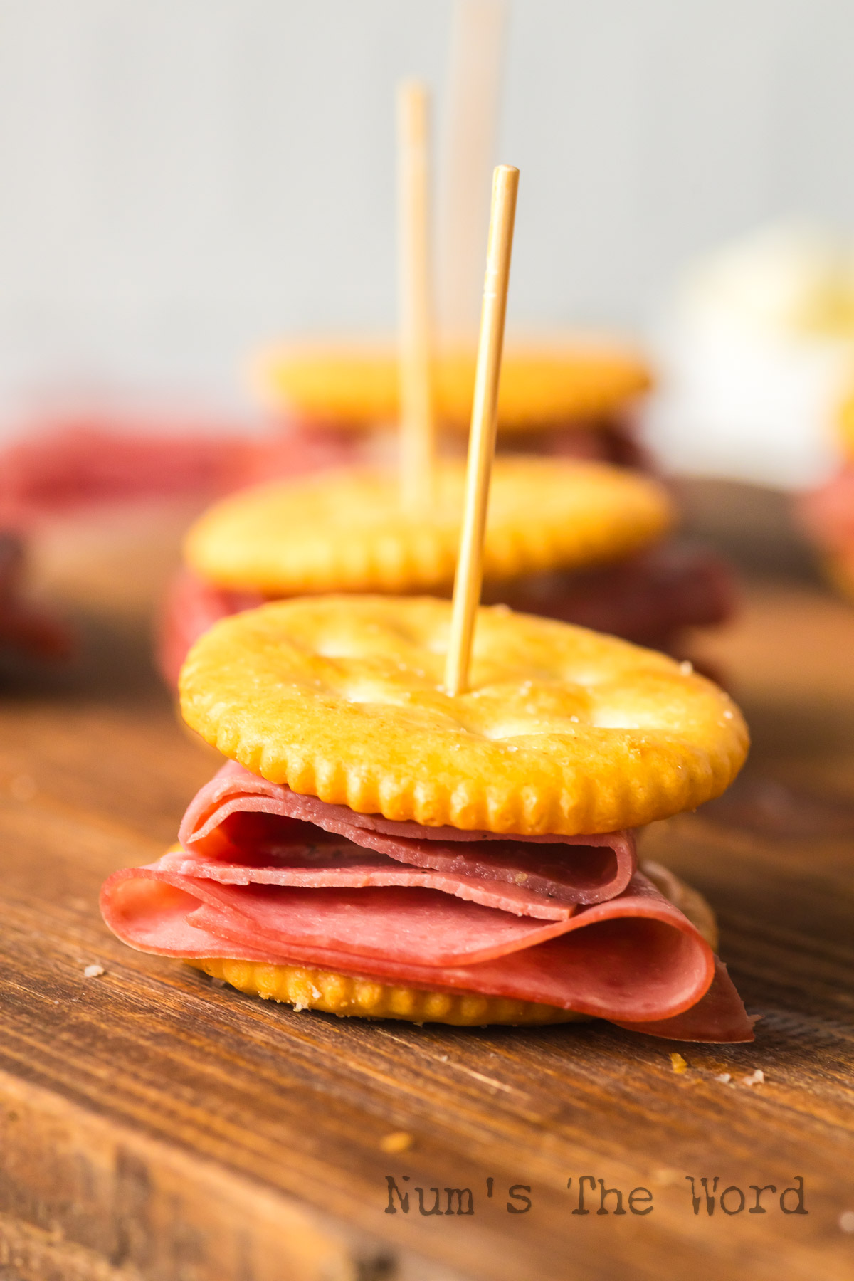 zoomed in cracker with corned beef showing.