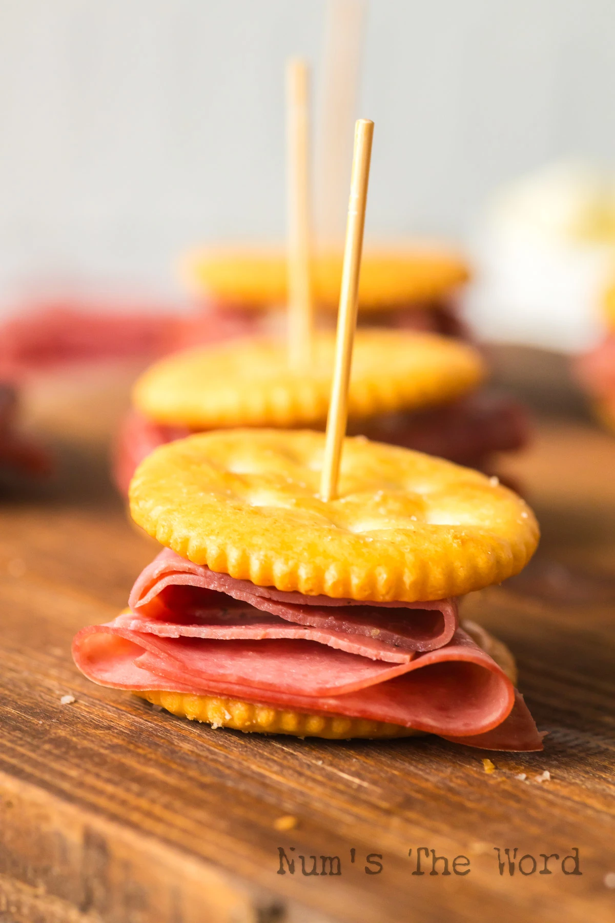 zoomed in cracker with corned beef showing.