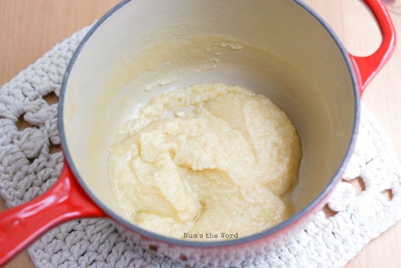 Flour butter mixture thickened - making a roux