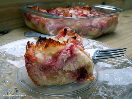 Strawberries & Cream Croissant Puff