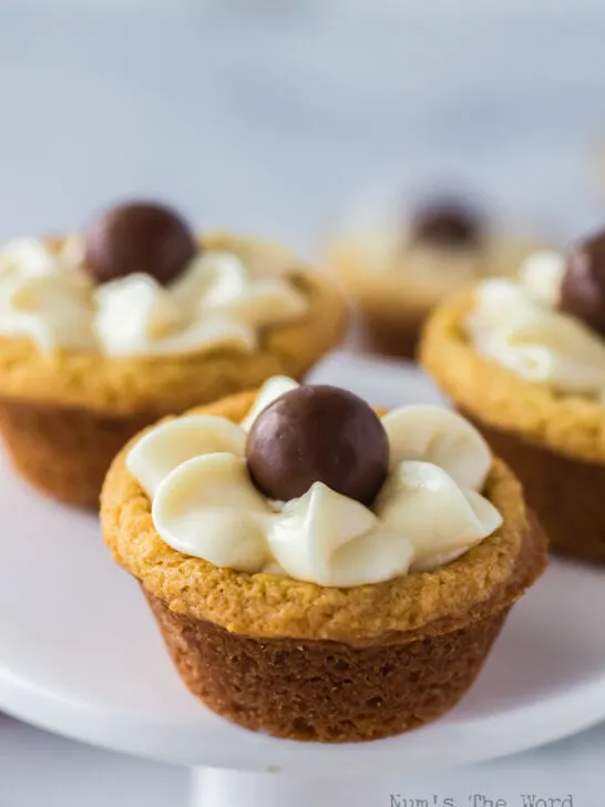 side view of whoppers cookie cups ready to serve.