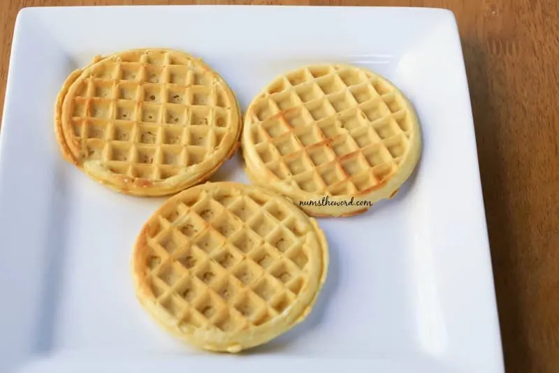 Eggo & Nutella Breakfast Pizzas - Plain cooked waffles on plate