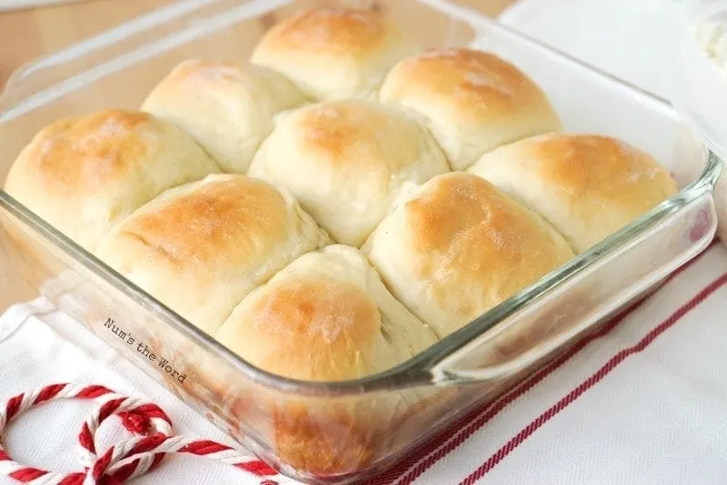 Leftover Mashed Potato Rolls - zoomed in angled shot of rolls in pan