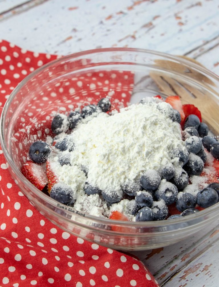 Strawberry Blueberry Crisp (Fresh Or Frozen Berries!) - Num's The Word