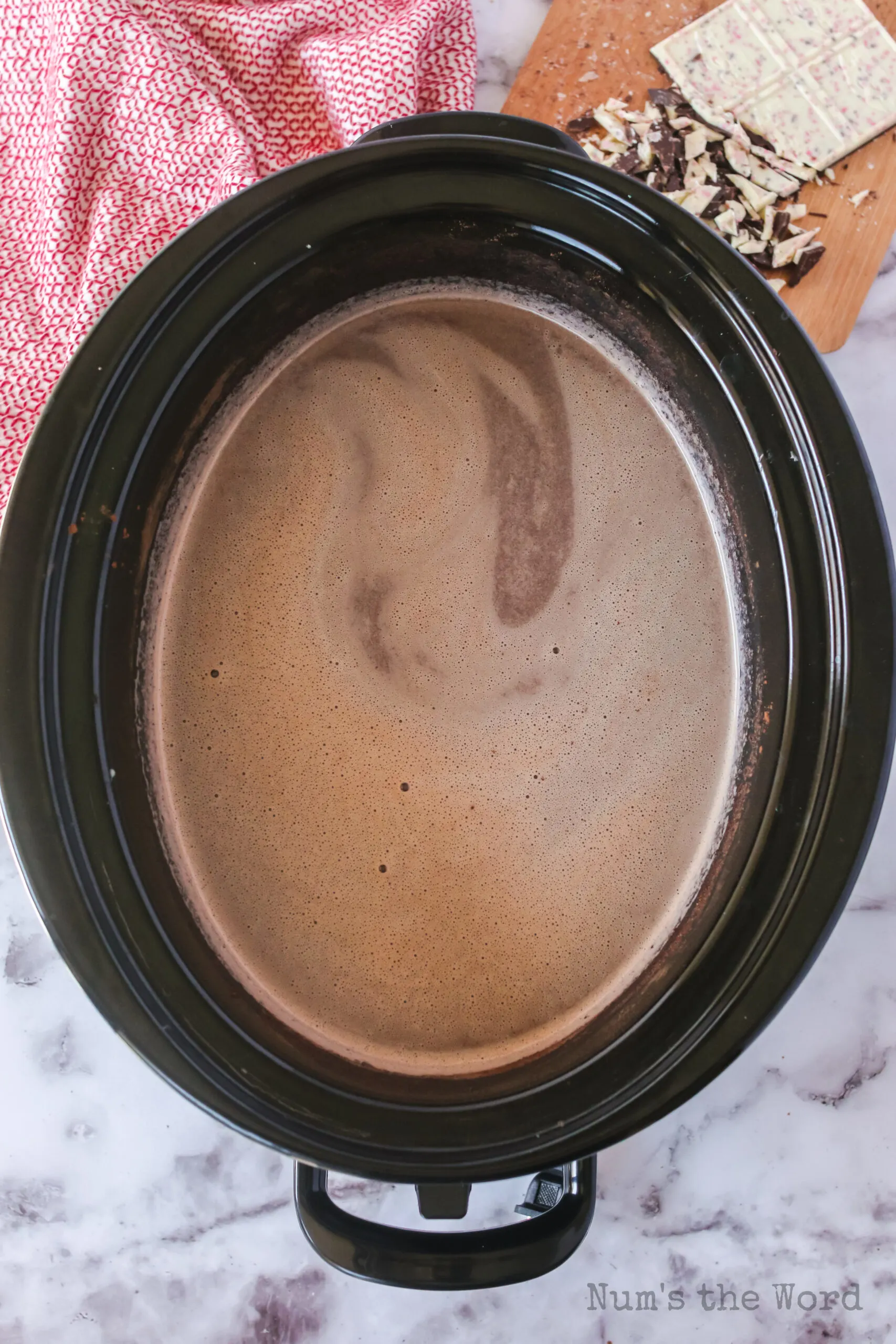 creamy smooth peppermint hot chocolate in crock pot