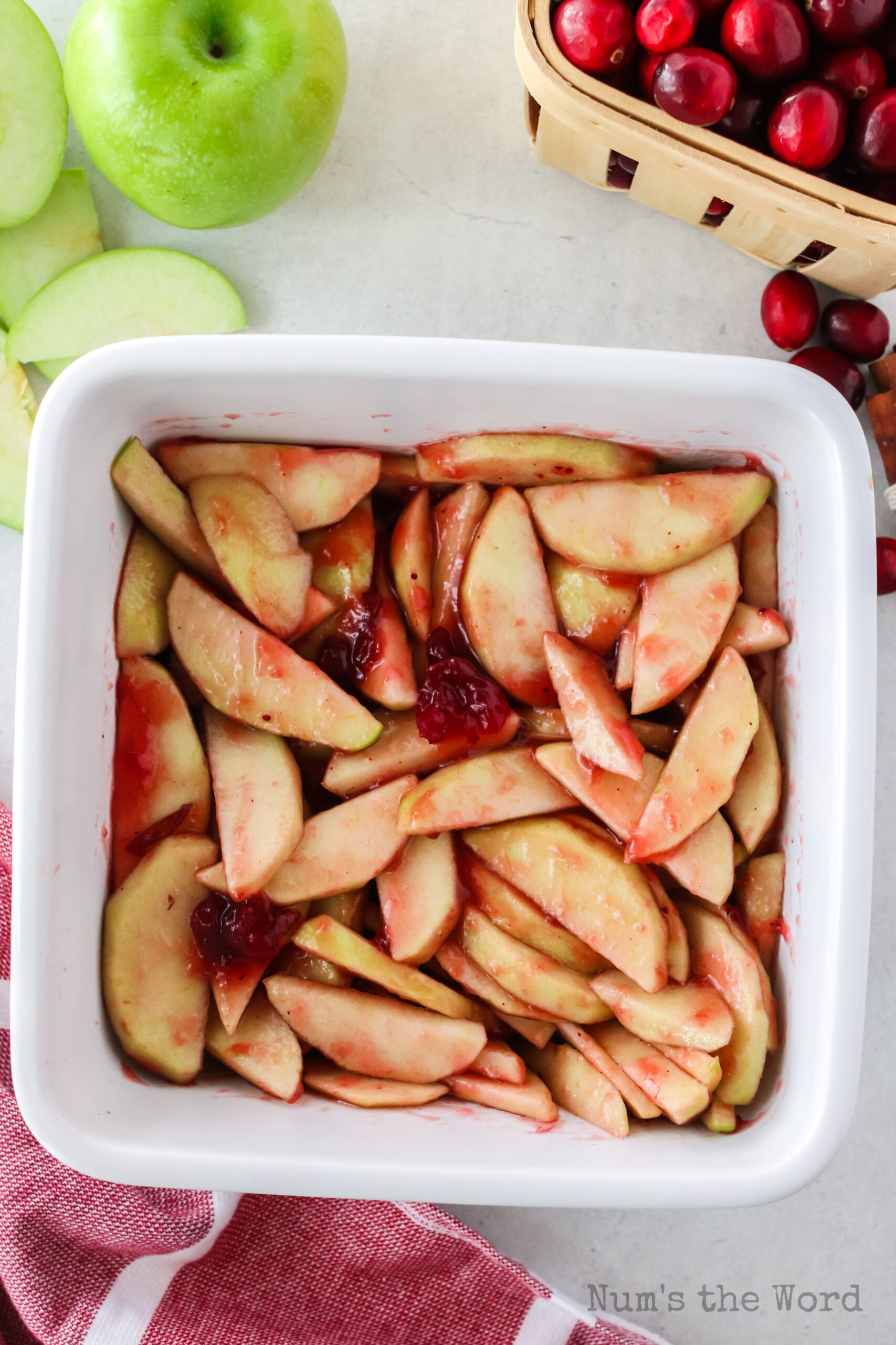 Apple cranberry mixture in casserole dish.