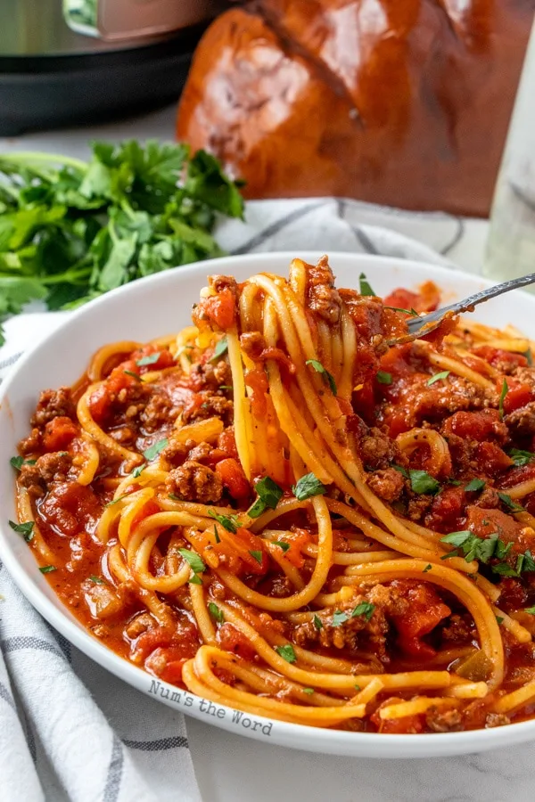 https://numstheword.com/wp-content/uploads/2020/07/INSTANT-POT-SPAGHETTI-21.jpg.webp