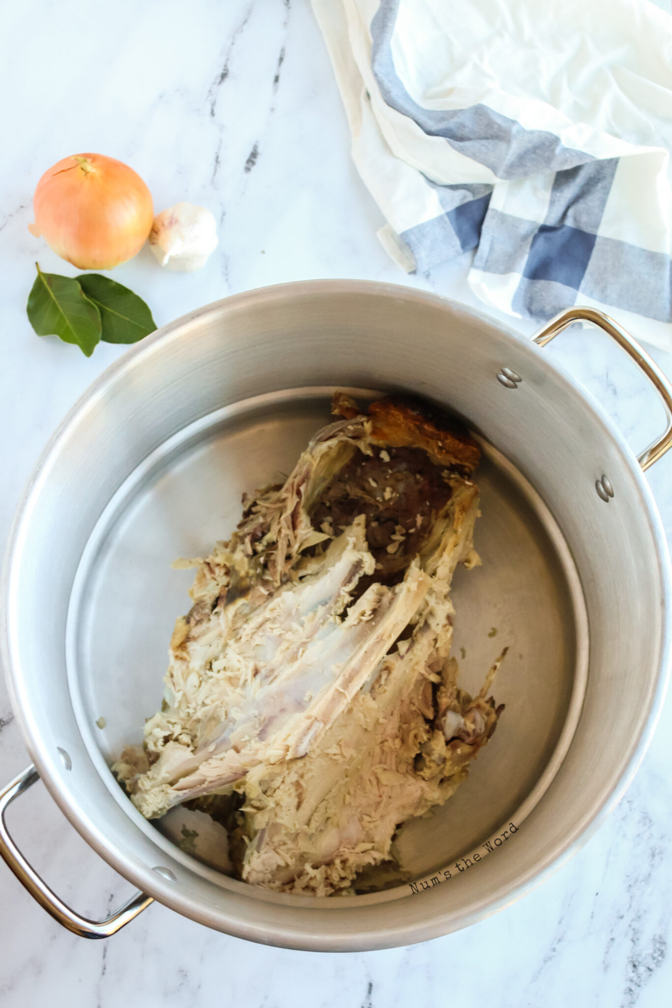 How to make Turkey Bone Broth Num's the Word