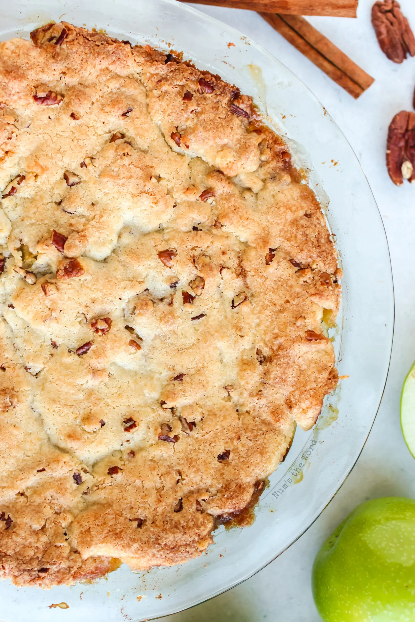 Swedish apple pie fresh out of the oven, ready to eat