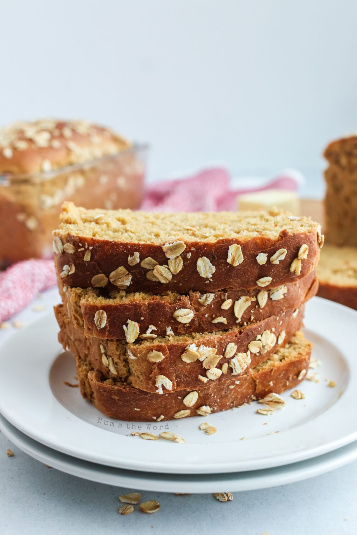 Oatmeal Molasses Bread Num's the Word