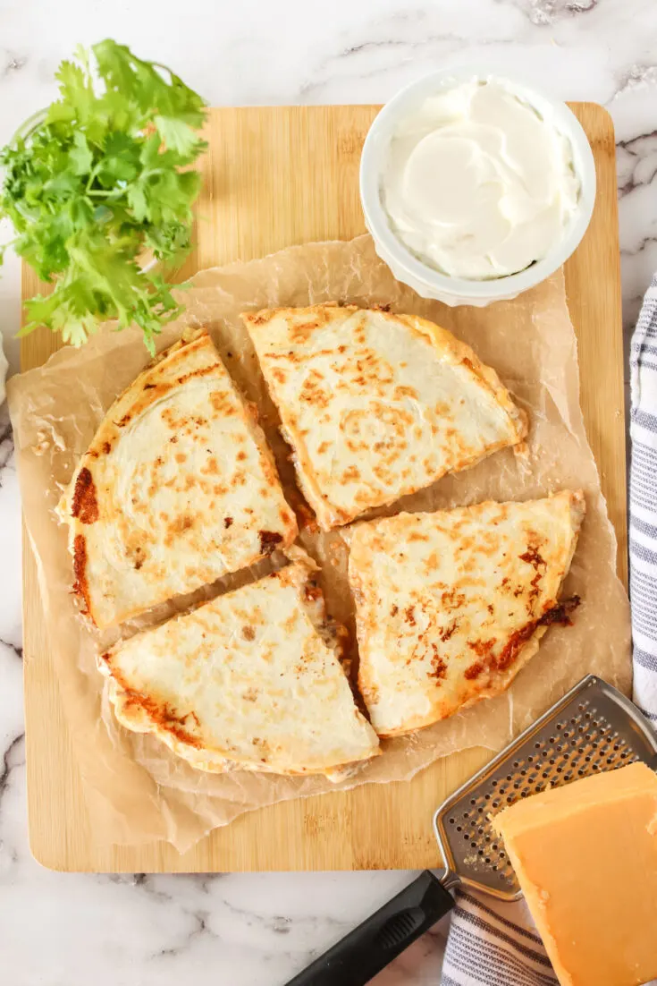 quesadilla cooked and cut into 4 slices