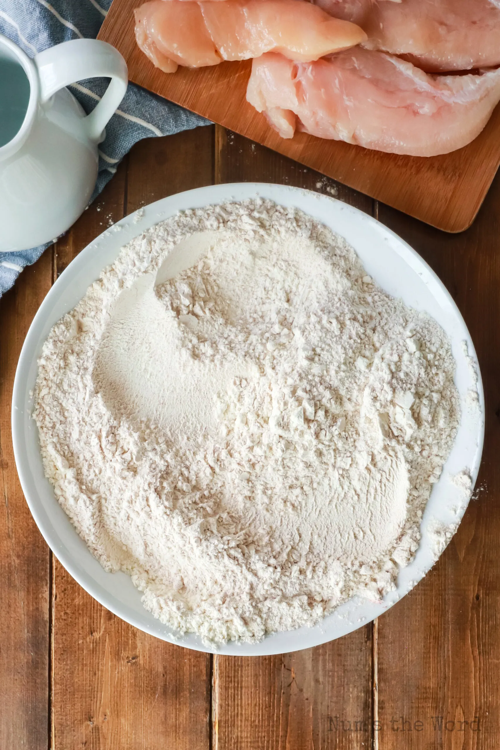 mixed flour mixture ready for chicken