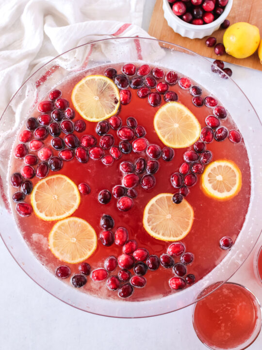 cranberry punch with fresh cranberries and lemon slices