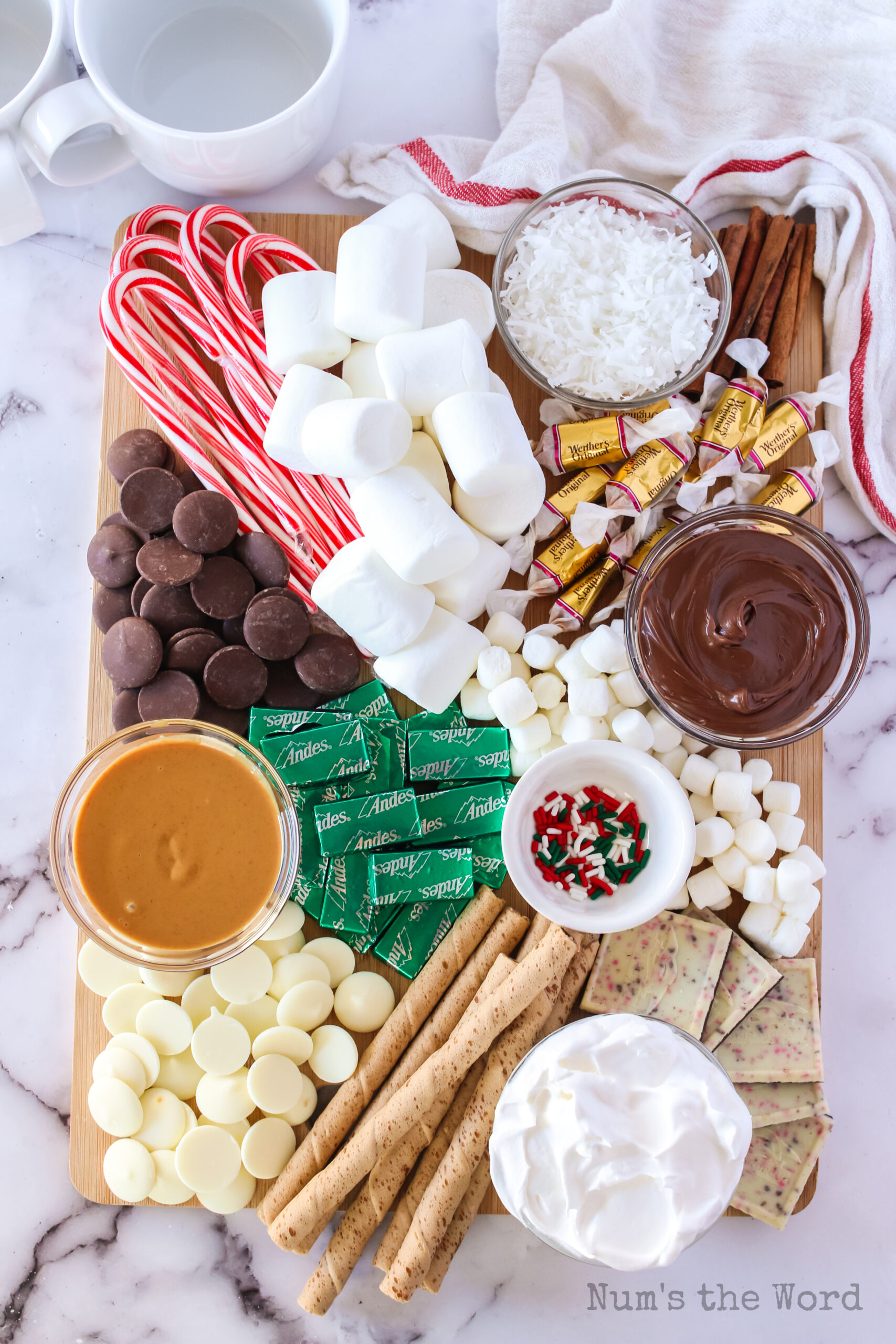 Hot Chocolate Charcuterie Board {Customizable!}