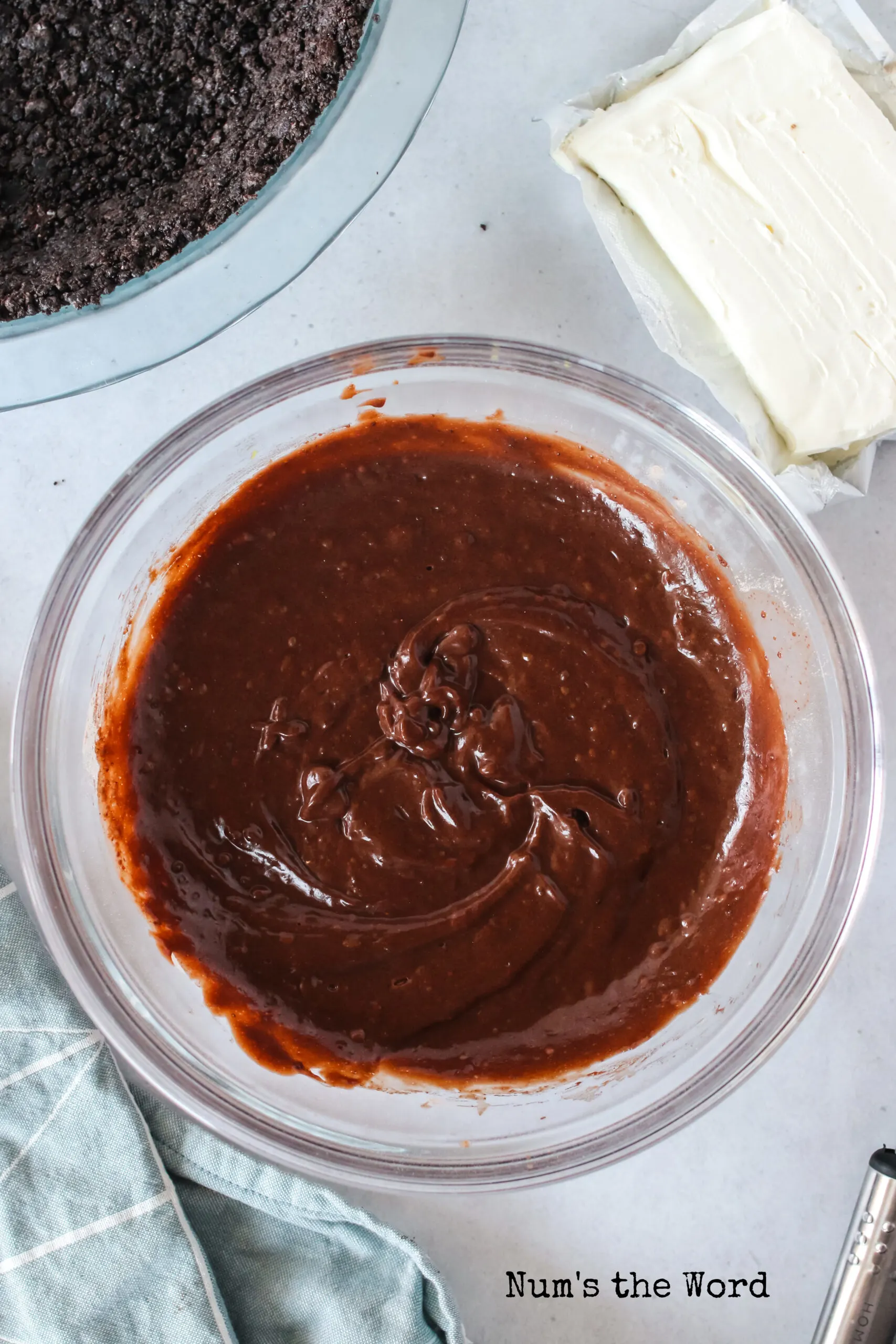 chocolate pudding mixed and ready to add to cheesecake mixture