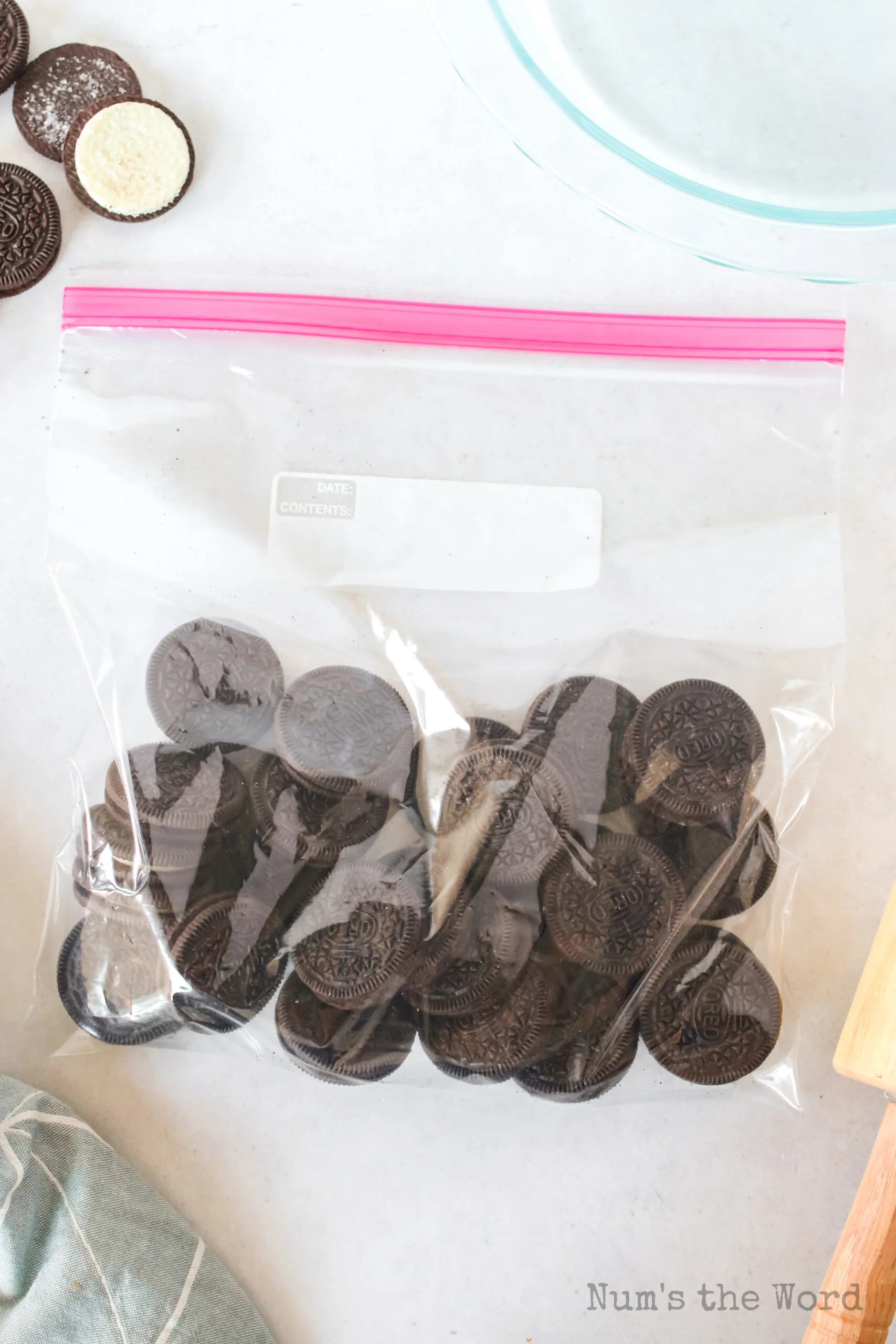 Oreos in a zipper bag