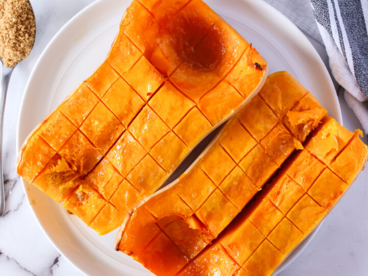 https://numstheword.com/wp-content/uploads/2023/03/Slow-Roasted-Butternut-Squash-scaled-720x540.jpg