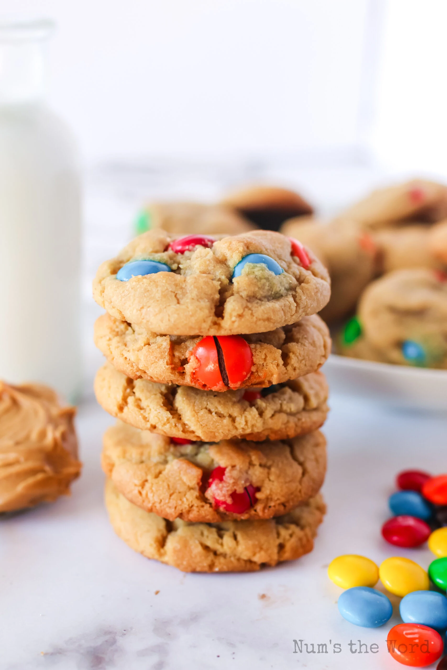 side view of 5 cookies stacked on top of each other