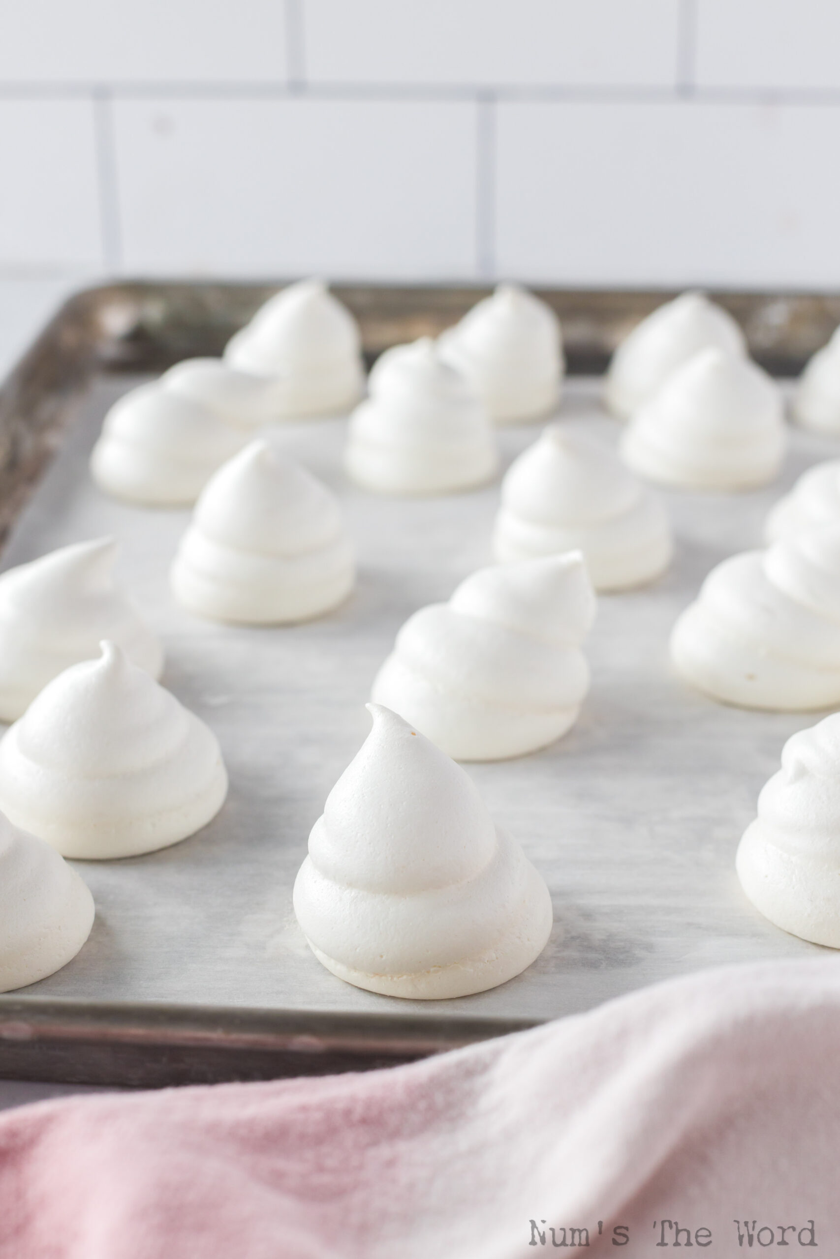 zoomed in baked ghost meringues